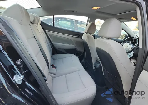 2018 Hyundai Elantra Sel z USA, uszkodzony, nr VIN 5NPD84LF7JH347623